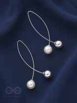 Elegant Fish Pearl Metal Dangler Earrings