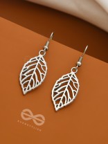 The wonderful wish list cut out leaf earrings- Silver