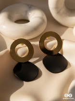 The Geometric Glam Earrings - Golden Black 