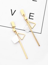The Playfully Elegant Dangling Earrings - Golden-White