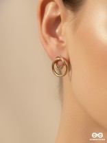 The Golden Intertwined Circles - Casual Daily-wear Studs