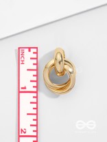 The Entangled Shimmer - Golden Elegant Studs