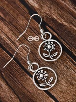 The Cute Flower - Tiny Trinket Earrings
