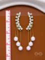 SPARKLE AND SHINE DARLIN’ - PEARLS EARCUFF EARRINGS