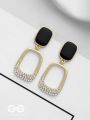 SHIMMER OF NIGHT - STATEMENT DROP EARRINGS