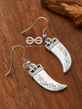 The Little Elegant Daggers - Tiny Trinket Earrings