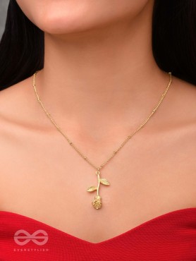 "La Vie En Rose" - Statement Golden Neckpiece With Anti-Tarnish Coating 