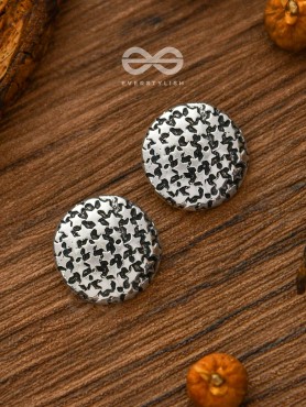 Little Carved Star Buttons - Tiny Trinket Earrings