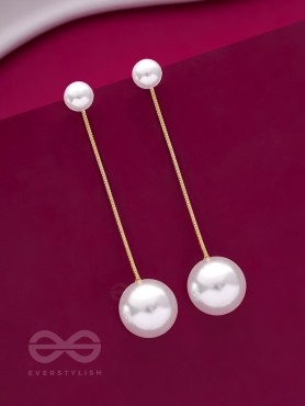 The Pearly Reflection- Golden Pearl Earrings