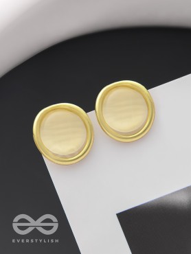 The Golden Sunrise- Golden Stud Earrings (Cream White)