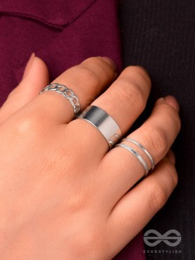 BANDS N CHAINS- SET OF 3 ADJUSTABLE SILVER RINGS