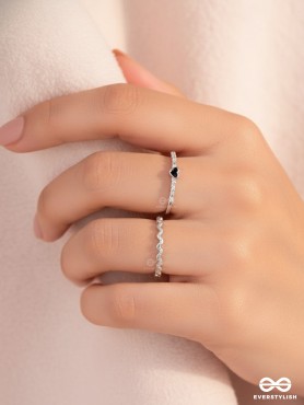 LIFE IN A ZIG-ZAG- SET OF 2 ADJUSTABLE SILVER RINGS