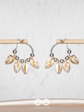 MERMAID'S SHELL MAGIC - SILVER HOOP EARRINGS