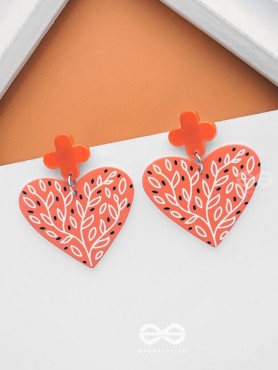 THE LUCKY LOVE - ORANGE ACRYLIC EARRINGS