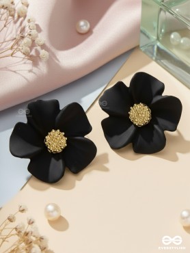 THE BLOSSOM BALLAD - GOLDEN AND BLACK ACRYLIC STUD EARRINGS