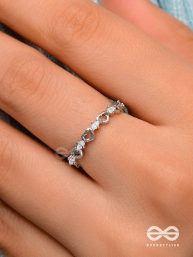 The Heart Confetti - Silver Cubic Zirconia Ring (Adjustable)