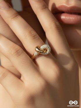 TWISTED DREAM - 18K GOLD PLATED ANTI-TARNISH INTERTWINED GOLDEN LUXURY RING INLAID WITH CUBIC ZICRONIA STONES