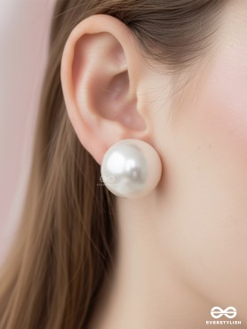 Classic serenade- statement white pearl stud 