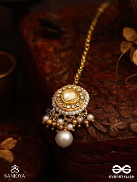 KANAKLEKHA - GOLDEN GLEAM- ROUND POLKI ACCENTED MAANGTIKA WITH DEWY WHITE PEARLS AND WARM EARTHY TONE BEADS