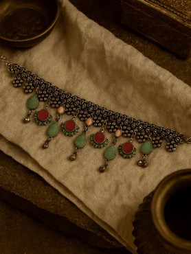 CHARM BLOSSOM - ANTIQUE ENAMELLED OXIDISED NECKLACE