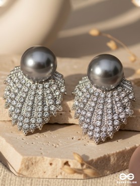 SERENE LEAF – CLASSIC PEARL TOPS WITH SILVER LEAF MOTIF