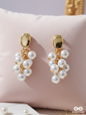 PEARL CHIME – DAINTY MULTI-PEARL DROP EARRINGS 