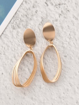 The Crafty Elegance- Golden Matte Earrings