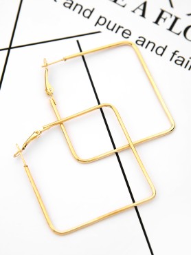 The Everyday Chic - Oversized Rectangle Hoops - Golden