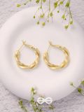 Twisted Story - Golden Hoop Earrings