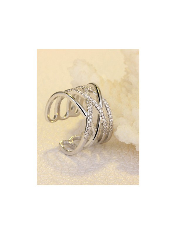 Ardent Crisscross Adjustable American Diamond Ring
