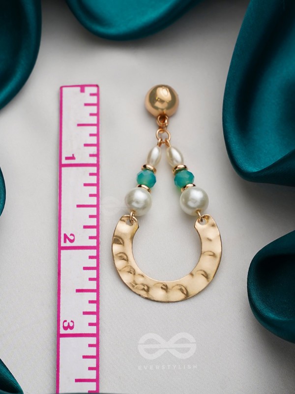 The Circle of Light - Golden Embellished Earrings