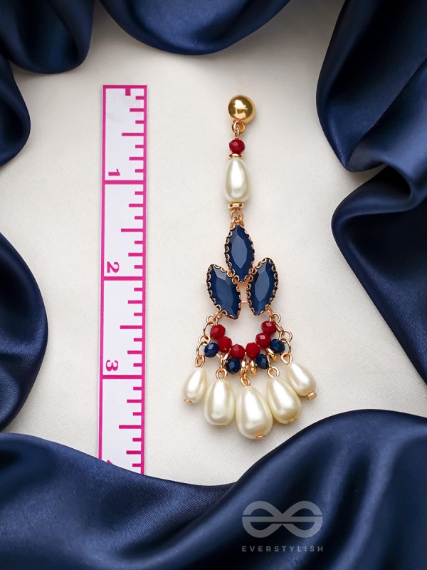 The Shrinking Violet- Golden Pearl Earrings
