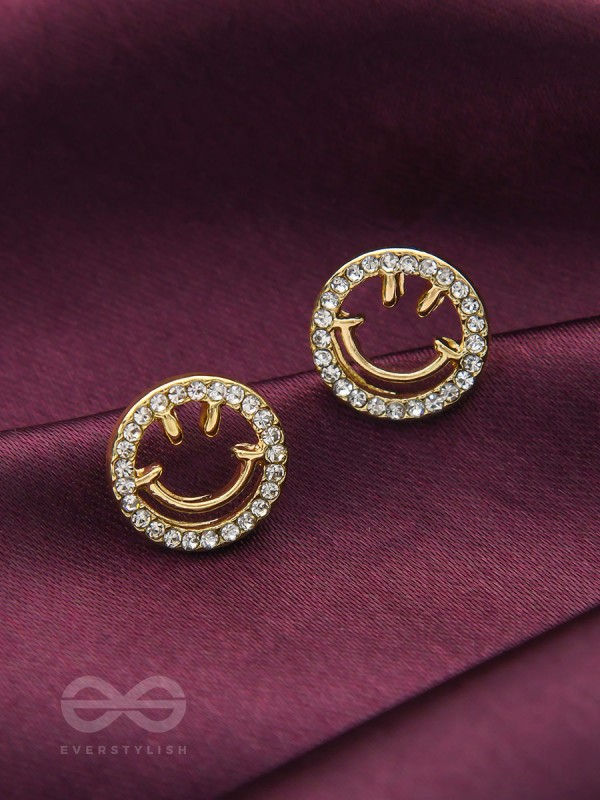 Gracious Grins- Rhinestones Studded Golden Earrings