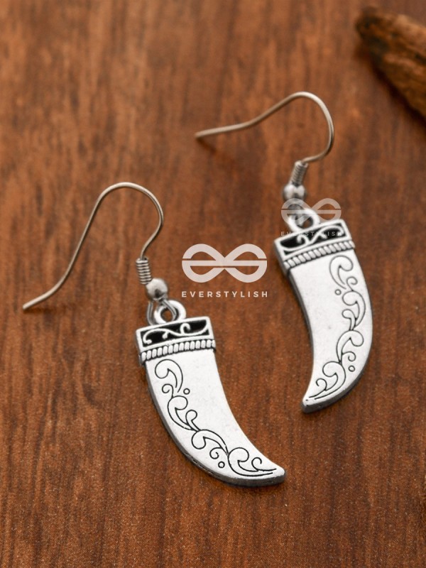 The Little Elegant Daggers - Tiny Trinket Earrings
