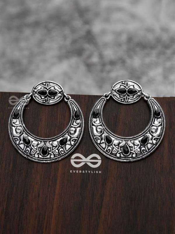 The Elegant Desire (Onyx Black) - Embellished Oxidised Earrings