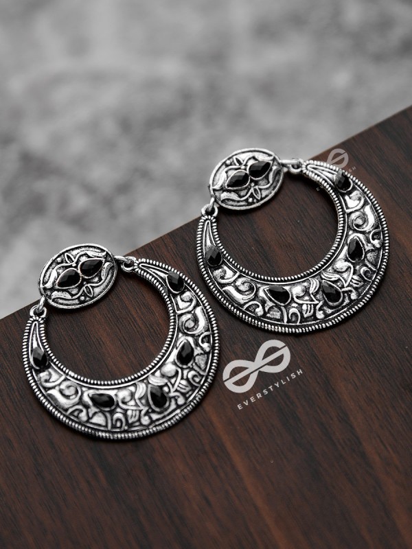 The Elegant Desire (Onyx Black) - Embellished Oxidised Earrings