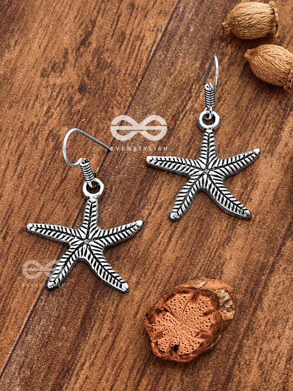 The Elegant Starfish - Tiny Trinket Earrings