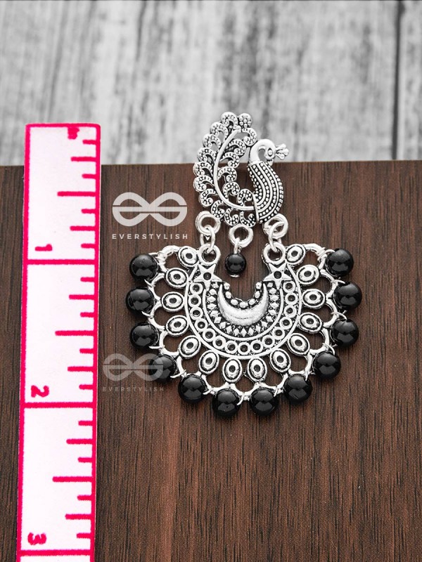The Peacock Motif Moon Black Pearl Earrings - Silver
