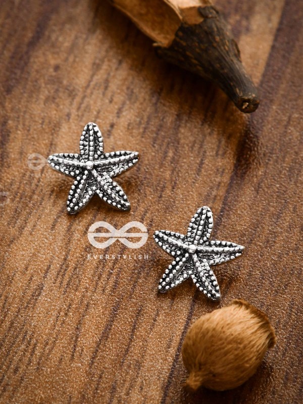 The Little Boho Starfish Studs - Tiny Trinket Earrings