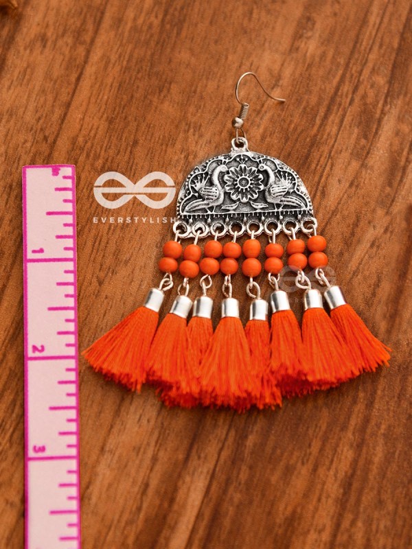 The Vintage Peacock Artwork Tassel Earrings(Orange)