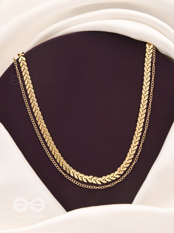 The Chain Of Allure - Golden Statement Neckpiece With Anti-Tarnish Coating 