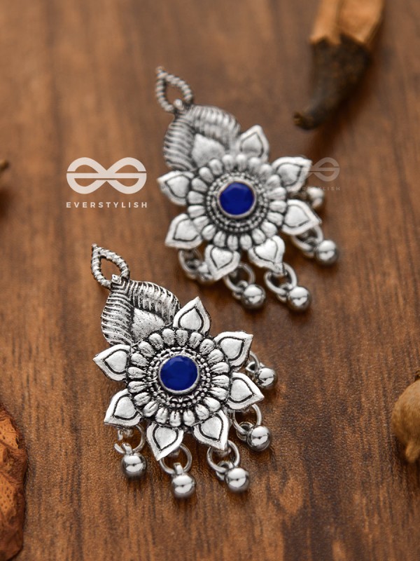 The Majestic Artwork Studs (Sapphire Blue) - Embellished Oxidised Collection