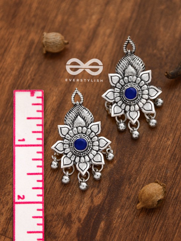 The Majestic Artwork Studs (Sapphire Blue) - Embellished Oxidised Collection