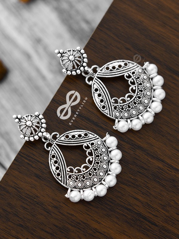 A Beautiful Pearl Artistry - Oxidised Boho Earrings