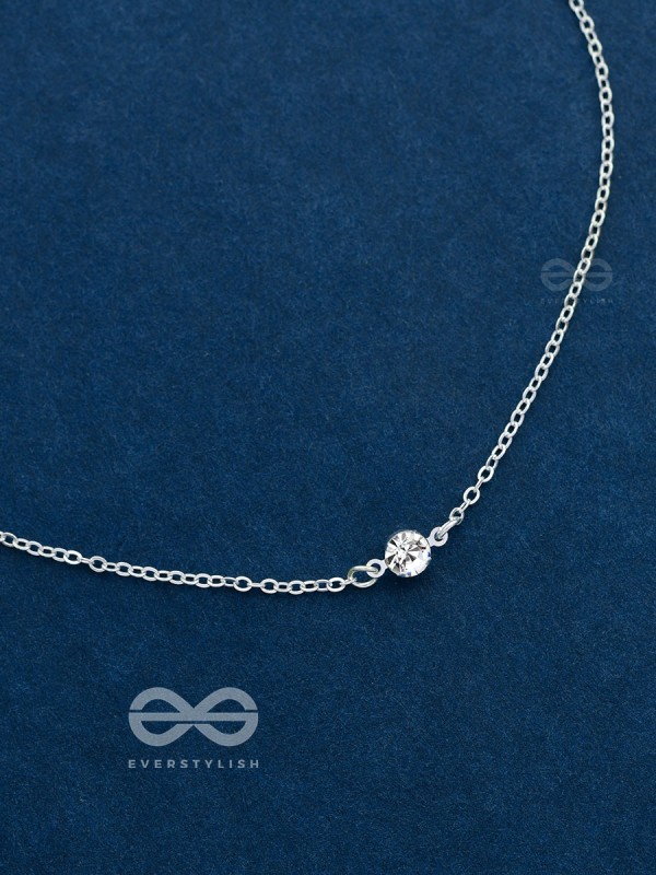 The Dainty Shimmer Neckpiece - Silver