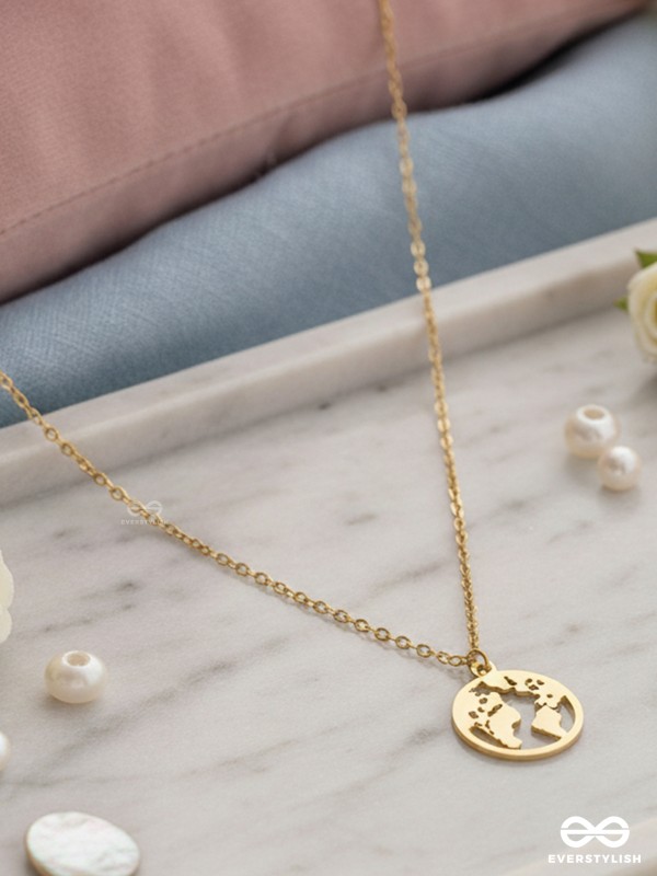 Citizen Of The Globe - Statement Golden Neckpiece With Anti-Tarnish Coating 