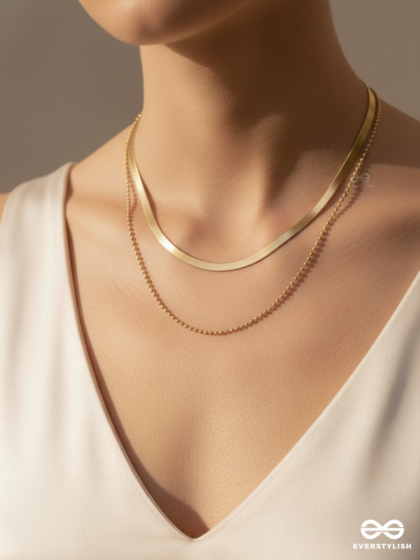 The Woman of Elegance - Golden Multilayered Neckpiece
