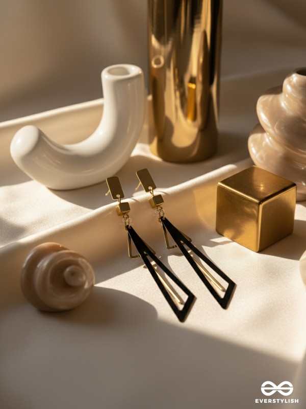 The Chic Geometry - Golden Statement Danglers