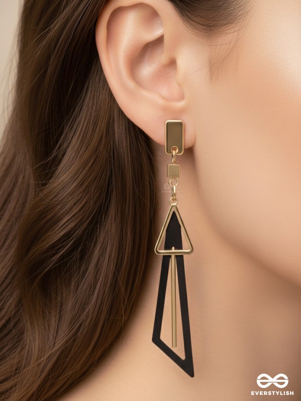 The Chic Geometry - Golden Statement Danglers