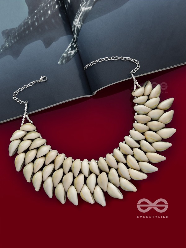 The Goddess of the Sea - Statement Shell Neckpiece
